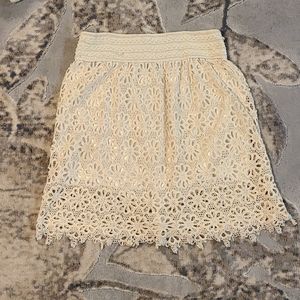 Lace skirt